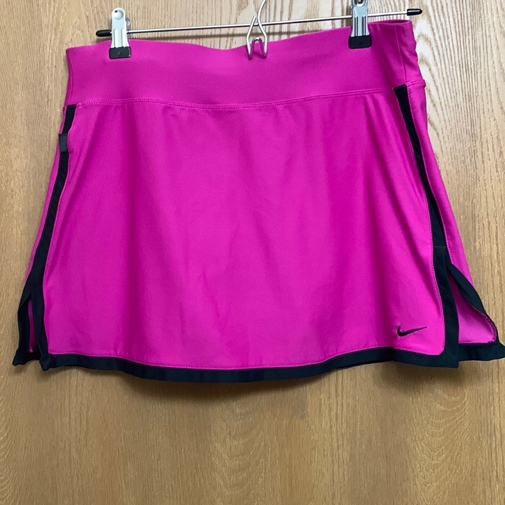 Nike women’s tennis skirt